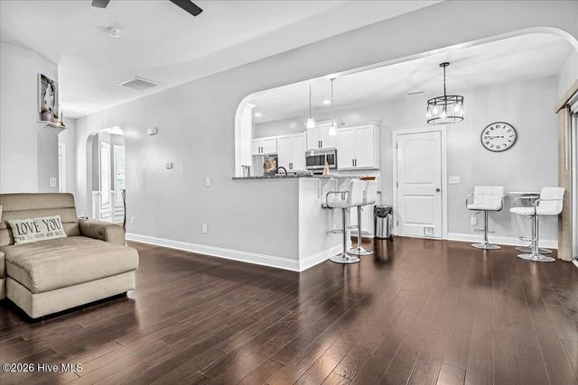 601 Aurora Place, Hampstead, NC 28443