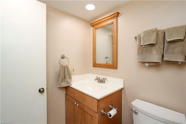 300 Forest Lakes BLVD 202, Naples, FL 34105