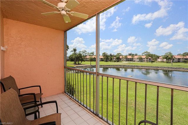 300 Forest Lakes BLVD 202, Naples, FL 34105
