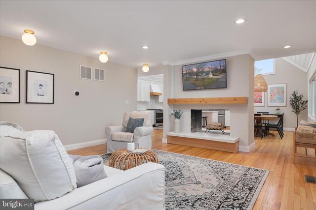 310 GIDDINGS AVE, Annapolis, MD 21401