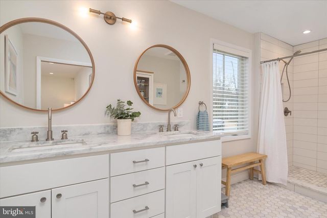 310 GIDDINGS AVE, Annapolis, MD 21401