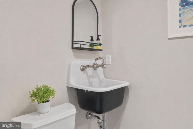 310 GIDDINGS AVE, Annapolis, MD 21401