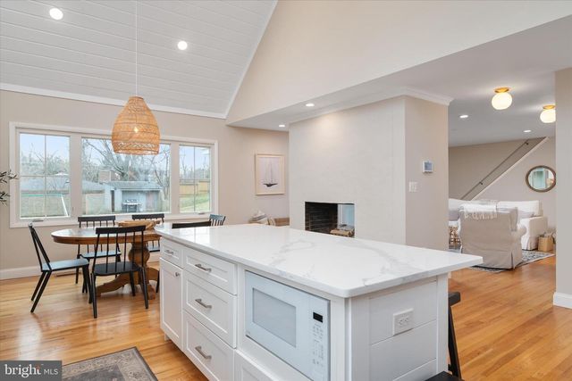 310 GIDDINGS AVE, Annapolis, MD 21401