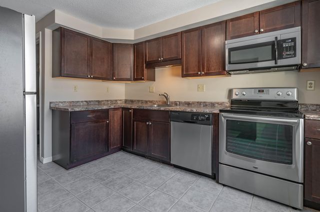 15 Aspen Lane, Merrimack, NH 03054