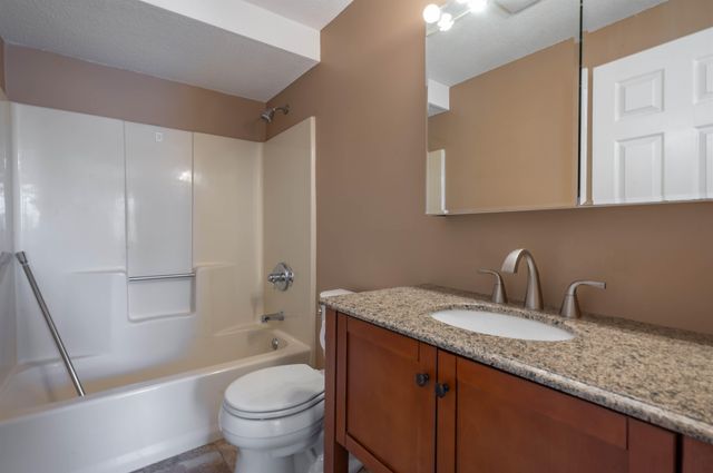 15 Aspen Lane, Merrimack, NH 03054