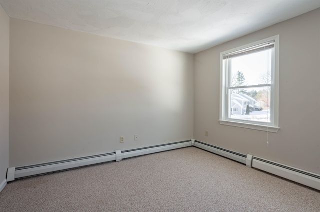 15 Aspen Lane, Merrimack, NH 03054