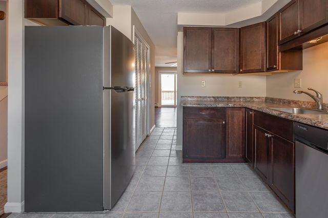 15 Aspen Lane, Merrimack, NH 03054