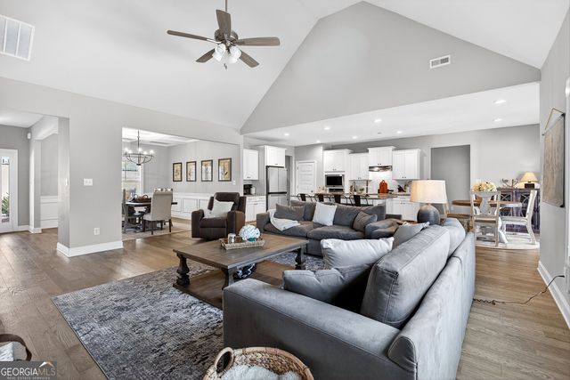 295 Walden Pond Trail, Senoia, GA 30276