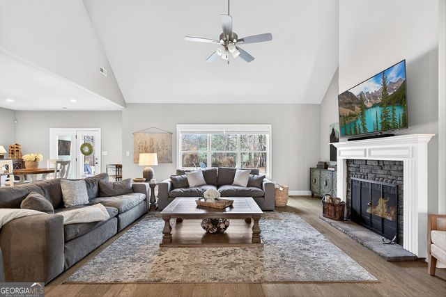 295 Walden Pond Trail, Senoia, GA 30276