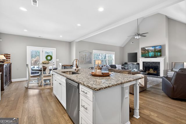 295 Walden Pond Trail, Senoia, GA 30276