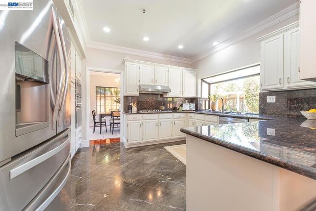 5125 Rose Way, Union City, CA 94587