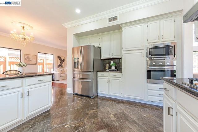 5125 Rose Way, Union City, CA 94587