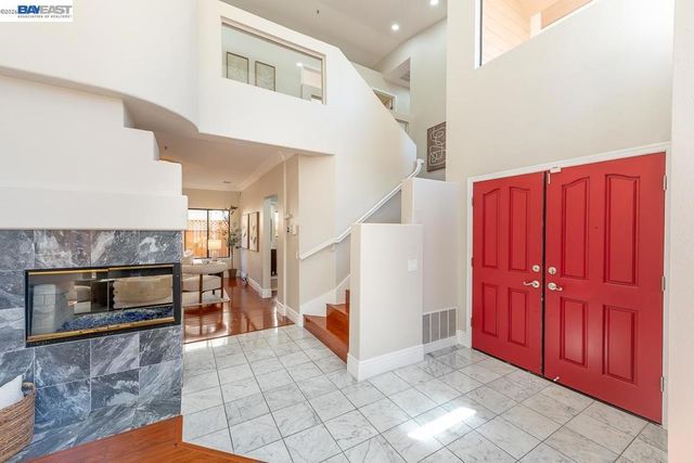 5125 Rose Way, Union City, CA 94587