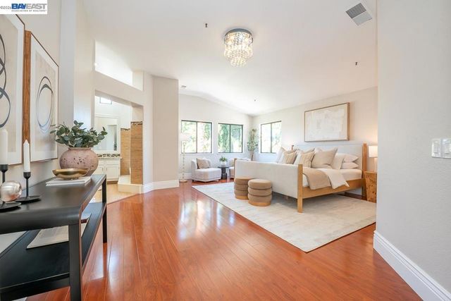5125 Rose Way, Union City, CA 94587