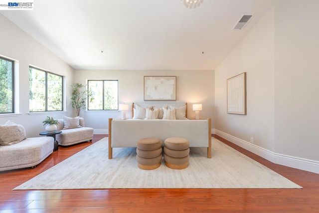 5125 Rose Way, Union City, CA 94587