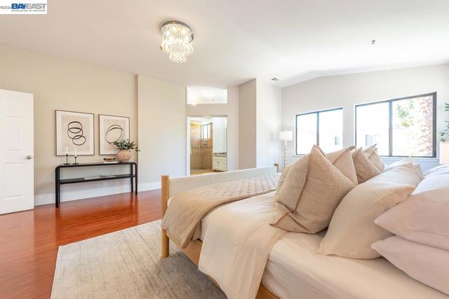 5125 Rose Way, Union City, CA 94587