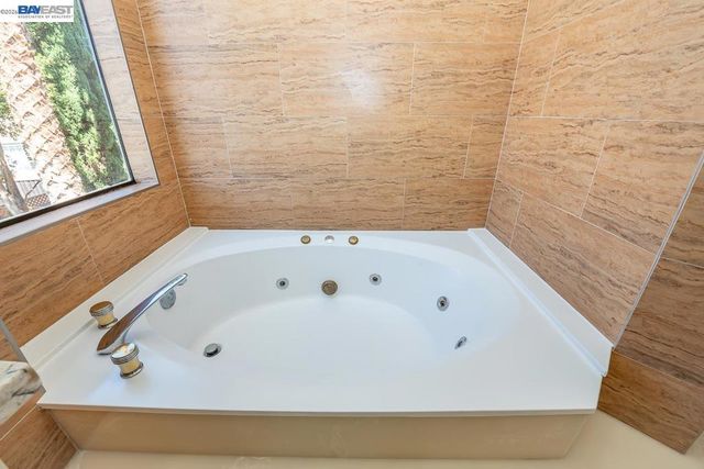 5125 Rose Way, Union City, CA 94587