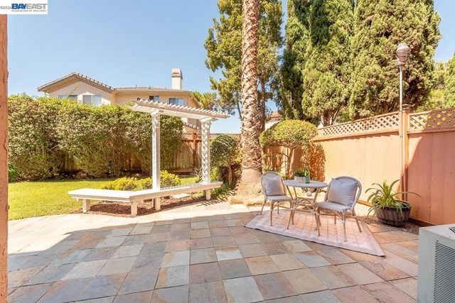 5125 Rose Way, Union City, CA 94587