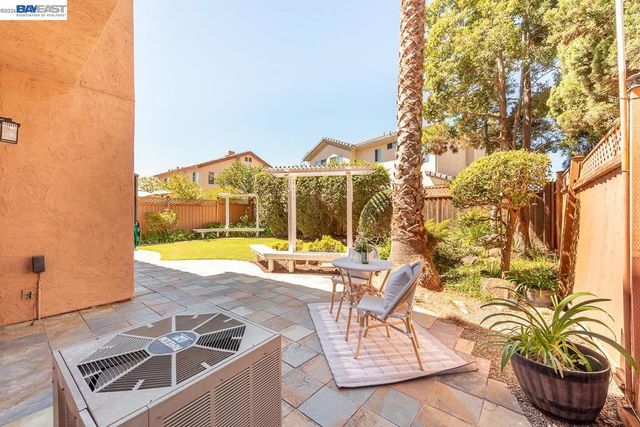 5125 Rose Way, Union City, CA 94587