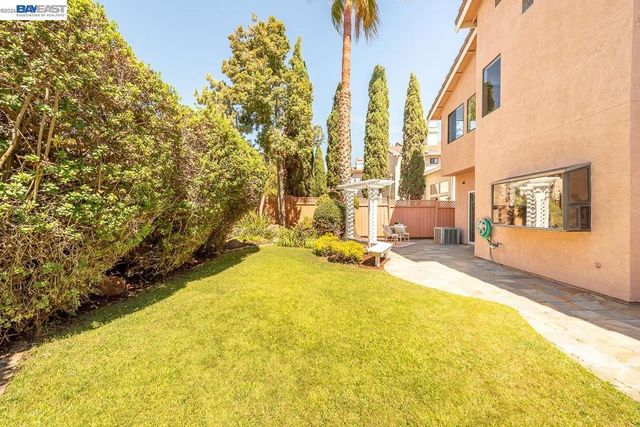 5125 Rose Way, Union City, CA 94587
