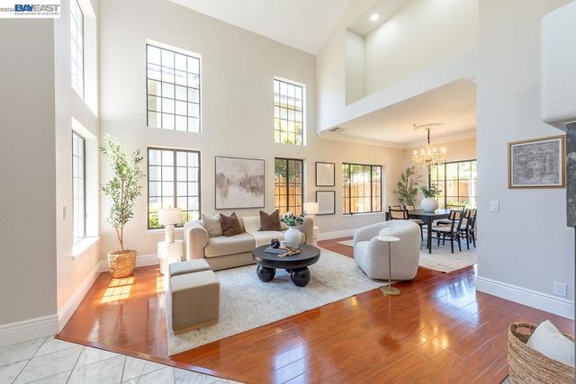 5125 Rose Way, Union City, CA 94587