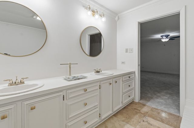 189 Palm Ave, Larose, LA 70373