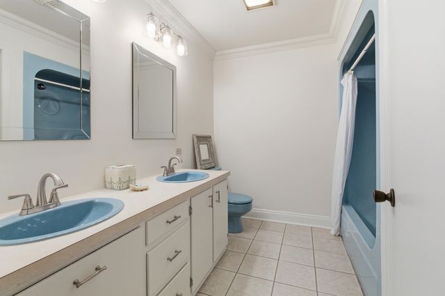 189 Palm Ave, Larose, LA 70373