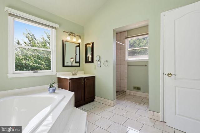 1001 MERIDIAN WAY, Yardley, PA 19067