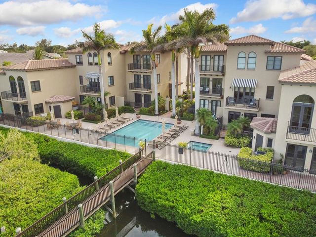 120 Via Villagio, Hypoluxo, FL 33462