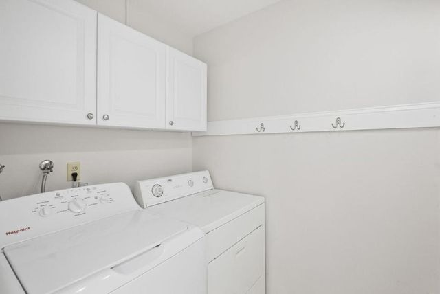 3419 La Selva Street, San Mateo, CA 94403