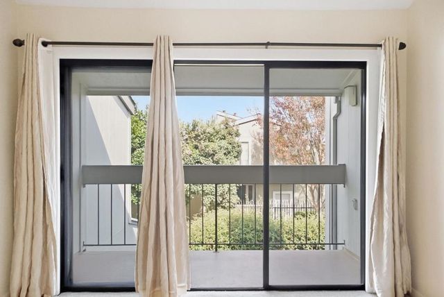 3419 La Selva Street, San Mateo, CA 94403