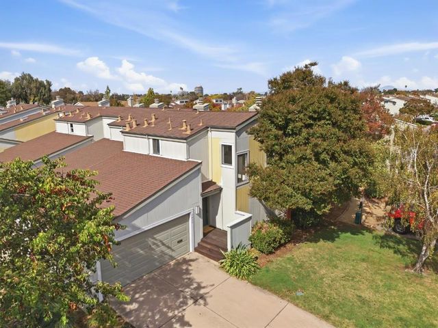 3419 La Selva Street, San Mateo, CA 94403