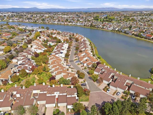 3419 La Selva Street, San Mateo, CA 94403