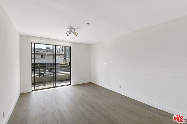 1616 Brockton Avenue 103, Los Angeles, CA 90025