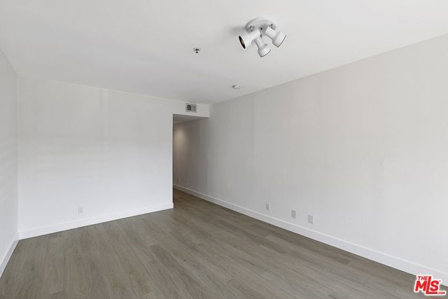 1616 Brockton Avenue 103, Los Angeles, CA 90025