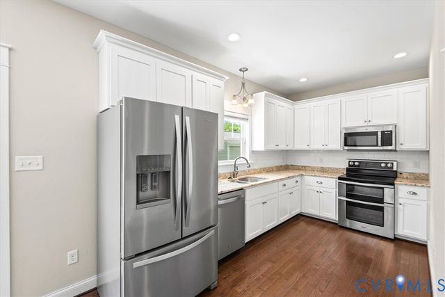 9703 Laurel Pine Dr, Henrico, VA 23228