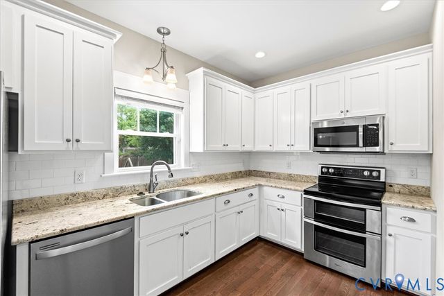 9703 Laurel Pine Dr, Henrico, VA 23228
