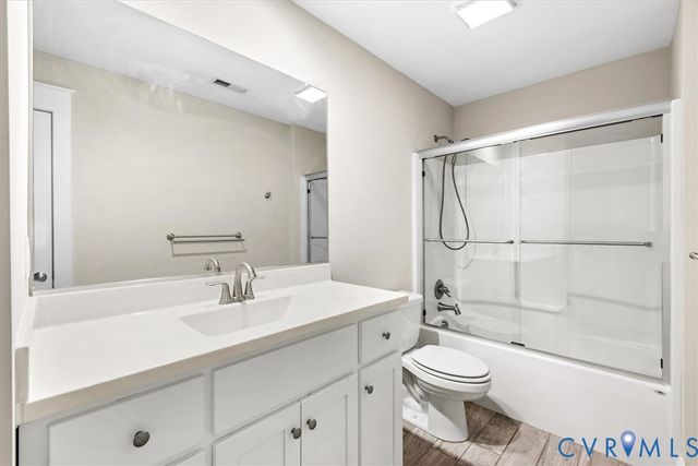 9703 Laurel Pine Dr, Henrico, VA 23228