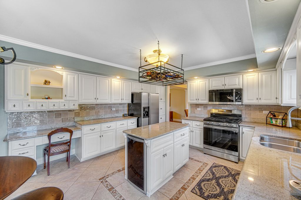 10700 Churchill Drive, Orland Park, IL 60467 — photo 5