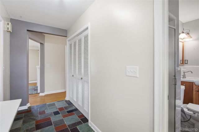 29256 Utley Road, Farmington Hills, MI 48334