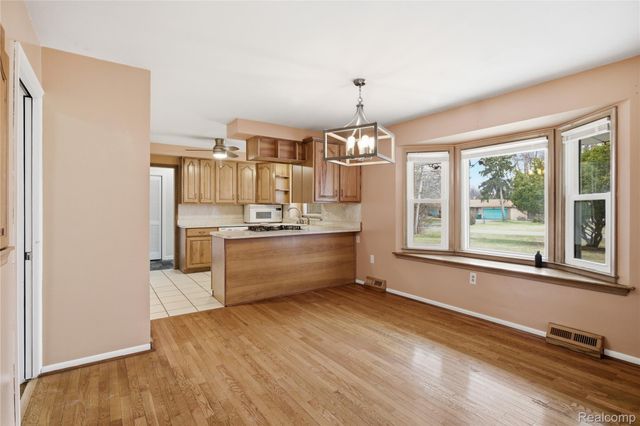 29256 Utley Road, Farmington Hills, MI 48334