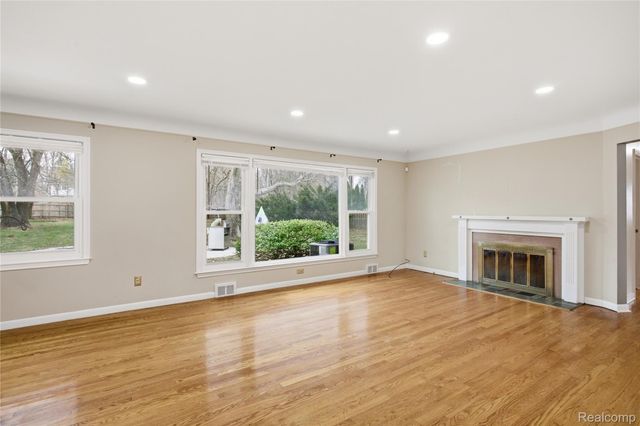 29256 Utley Road, Farmington Hills, MI 48334