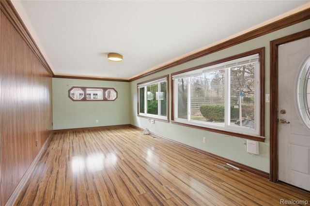 29256 Utley Road, Farmington Hills, MI 48334