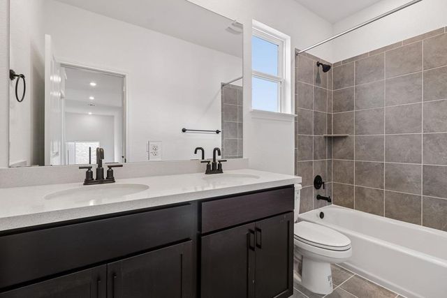 236 Jagged Iron TRCE, Dripping Springs, TX 78620