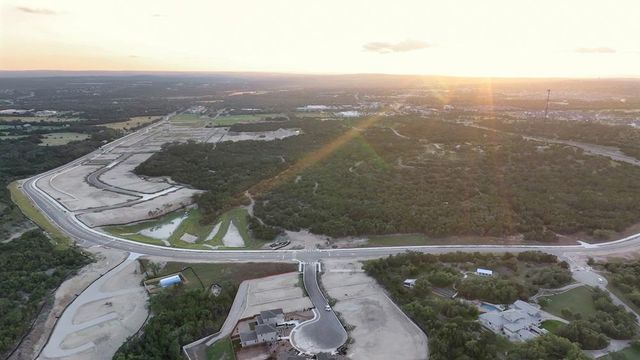 236 Jagged Iron TRCE, Dripping Springs, TX 78620