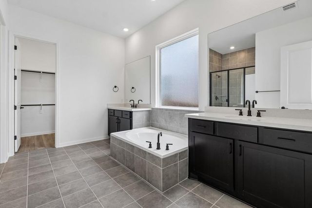 236 Jagged Iron TRCE, Dripping Springs, TX 78620