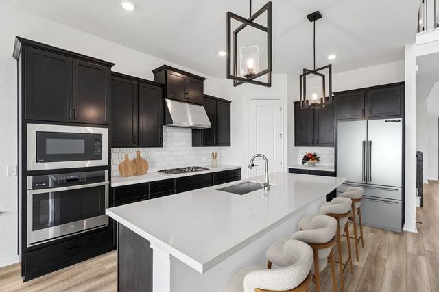 236 Jagged Iron TRCE, Dripping Springs, TX 78620