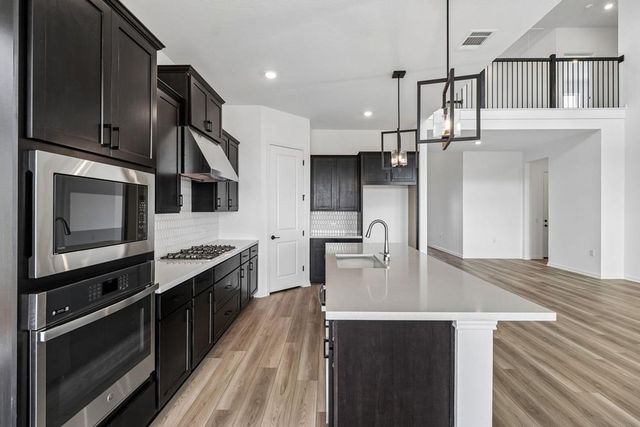 236 Jagged Iron TRCE, Dripping Springs, TX 78620