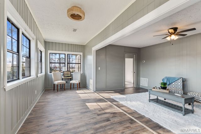 203 Briar Loop Road, Deatsville, AL 36022