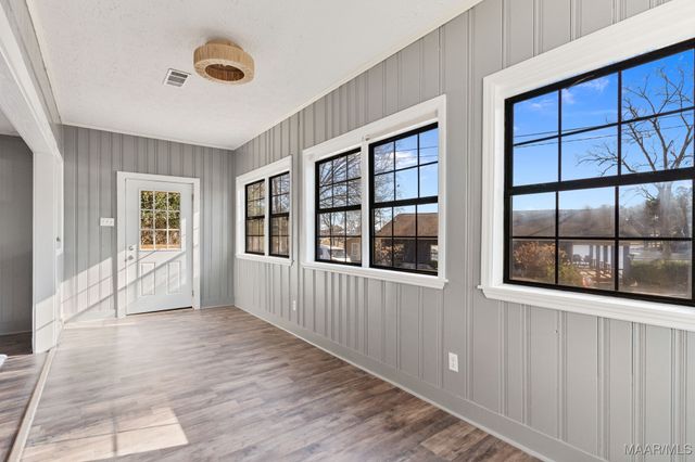 203 Briar Loop Road, Deatsville, AL 36022